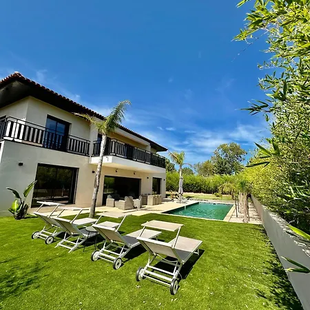 Villa Cosy Avec Sa Piscine Grimaud
