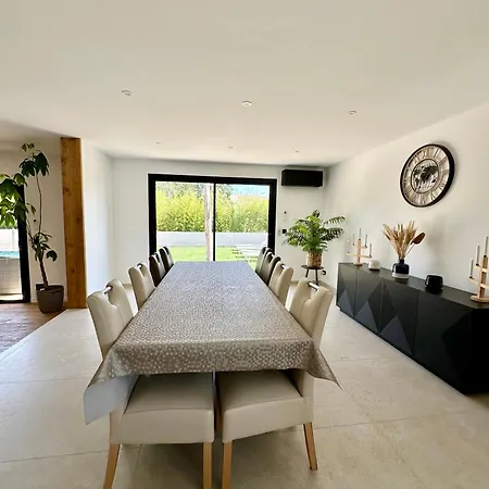 Cosy Avec Sa Piscine 빌라