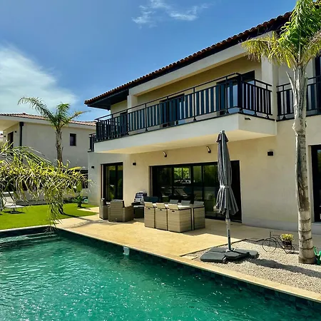 Vila Cosy Avec Sa Piscine