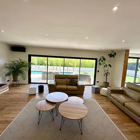 Cosy Avec Sa Piscine Grimaud