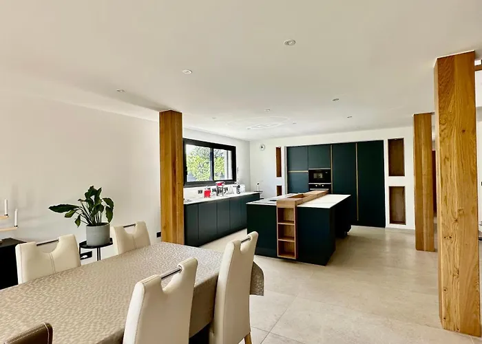 Villa Cosy Avec Sa Piscine Grimaud