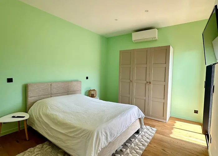 Cosy Avec Sa Piscine Villa *