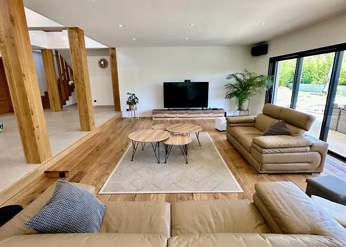 Cosy Avec Sa Piscine Villa